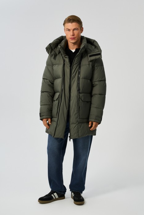 зимняя куртка с капюшоном из россии вид сбоку