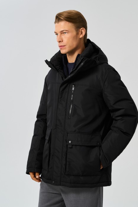 зимняя куртка с капюшоном от бренда снежная королева вид слева