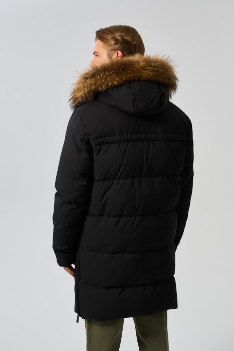 зимняя куртка с капюшоном по цене 8230 руб вид справа