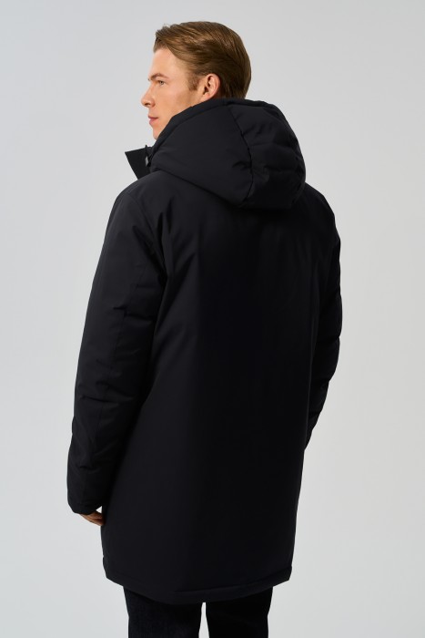 зимняя куртка с капюшоном по цене 6600 руб вид справа