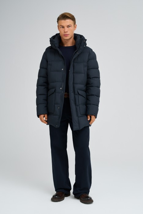 зимняя куртка с капюшоном от бренда снежная королева вид слева