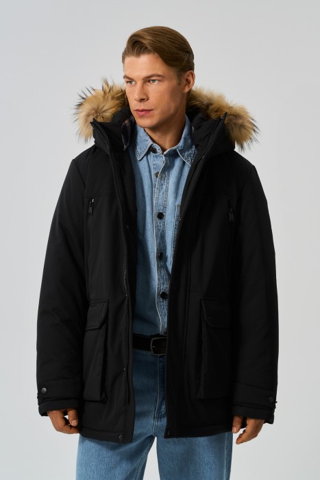 зимняя куртка с капюшоном от бренда снежная королева вид слева