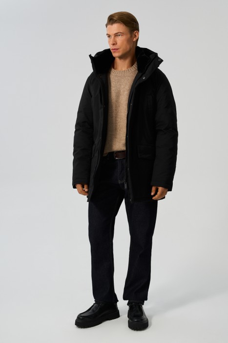 зимняя куртка с капюшоном из россии вид сбоку