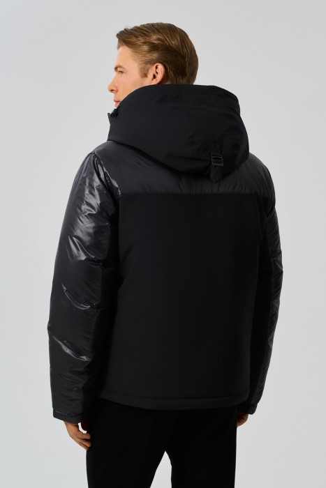 зимняя куртка с капюшоном по цене 3390 руб вид справа