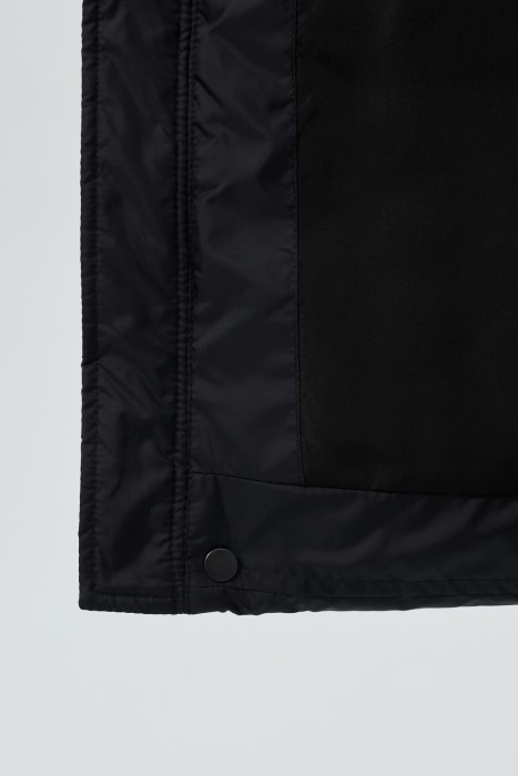 зимняя куртка с капюшоном из россии вид сбоку