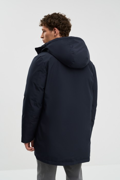 зимняя куртка с капюшоном по цене 2440 руб вид справа