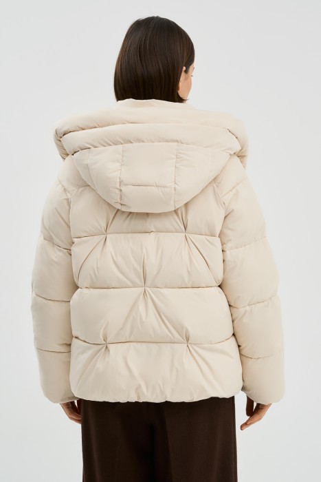 зимняя куртка с капюшоном по цене 8800 руб вид справа