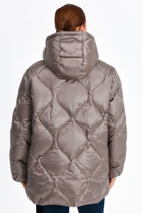 зимняя куртка с капюшоном по цене 10190 руб вид справа