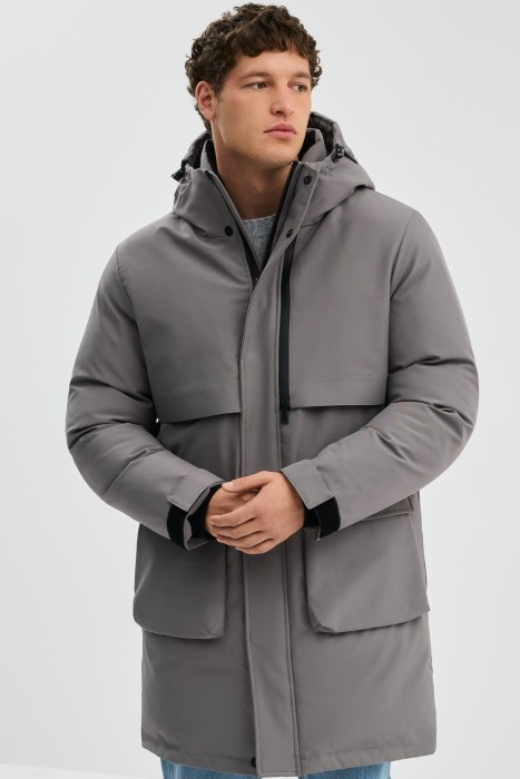 зимняя куртка с капюшоном от бренда снежная королева вид слева