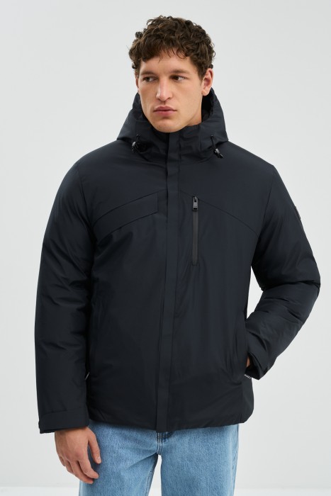 зимняя куртка с капюшоном от бренда снежная королева вид слева