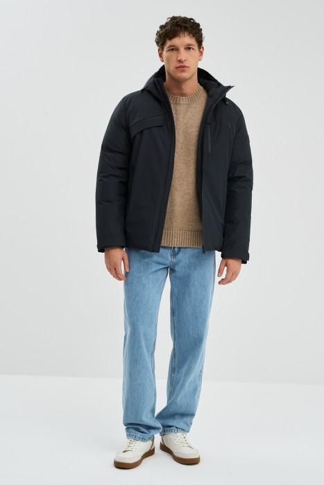 зимняя куртка с капюшоном из россии вид сбоку