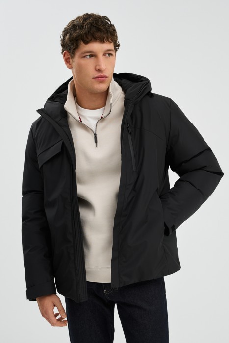 зимняя куртка с капюшоном от бренда снежная королева вид слева