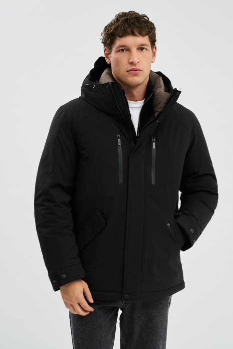 зимняя куртка с капюшоном от бренда снежная королева вид слева