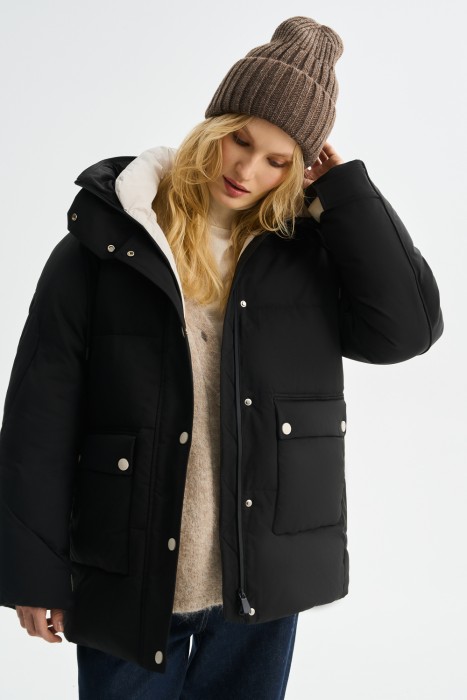 зимняя куртка с капюшоном из россии вид сбоку