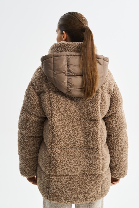 зимняя куртка с капюшоном по цене 7330 руб вид справа