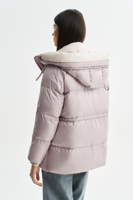 зимняя куртка с капюшоном по цене 10600 руб вид справа