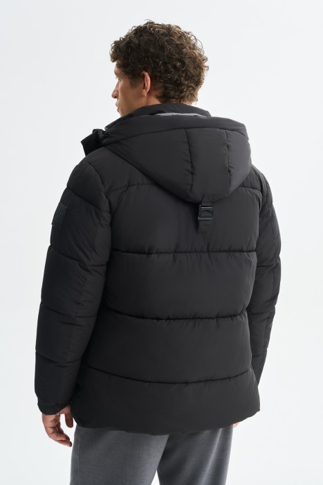 зимняя куртка с капюшоном по цене 3390 руб вид справа