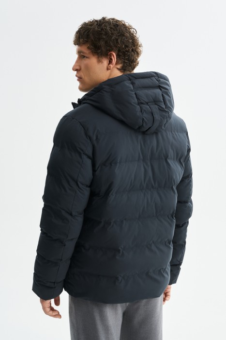 зимняя куртка с капюшоном по цене 4400 руб вид справа