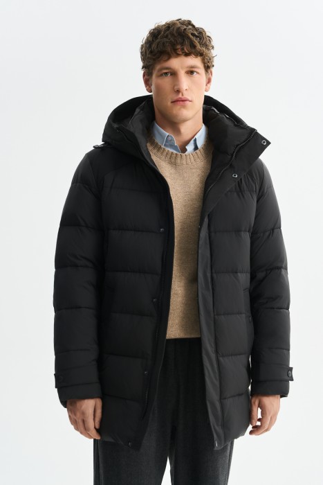 зимняя куртка с капюшоном из россии вид сбоку