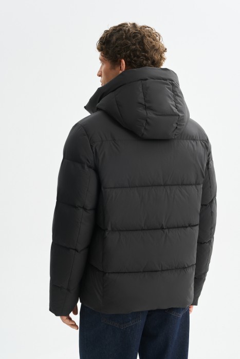 зимняя куртка с капюшоном по цене 7080 руб вид справа