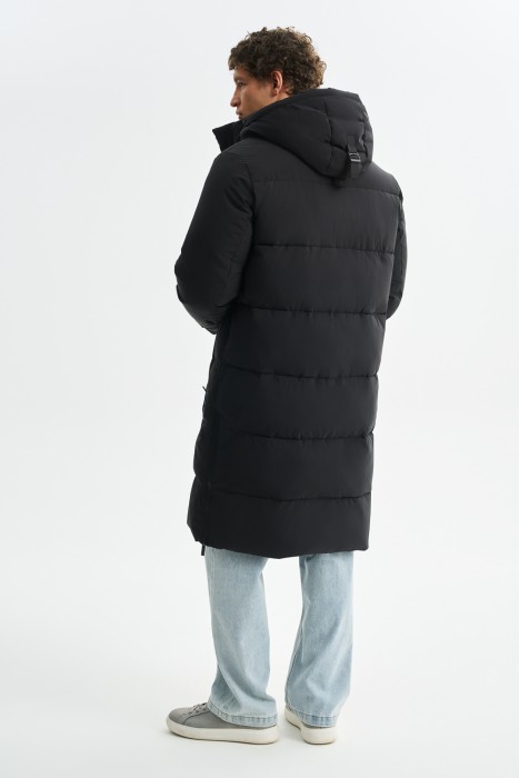 зимняя куртка с капюшоном по цене 6190 руб вид справа