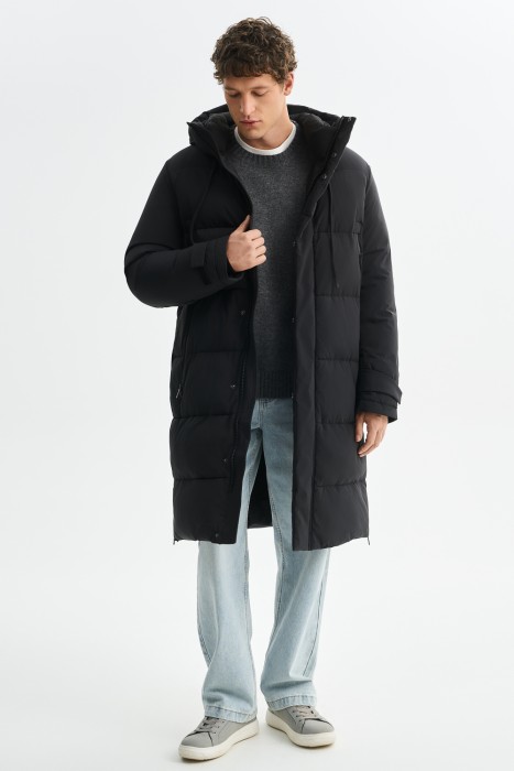 зимняя куртка с капюшоном из россии вид сбоку