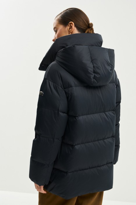 зимняя куртка с капюшоном по цене 9290 руб вид справа