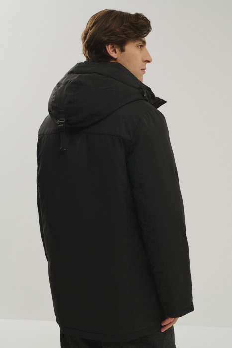 зимняя куртка с капюшоном по цене 13940 руб вид справа