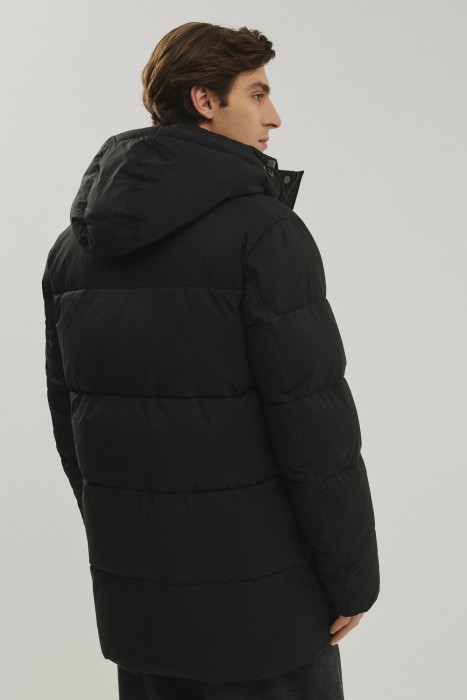 зимняя куртка с капюшоном из россии вид сбоку