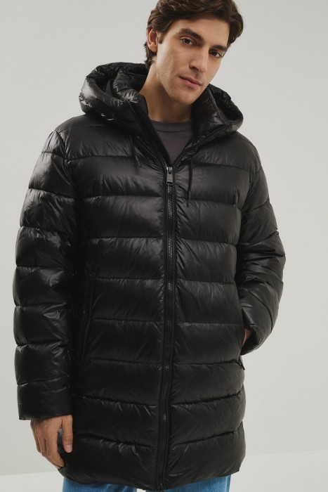 зимняя куртка с капюшоном от бренда снежная королева вид слева