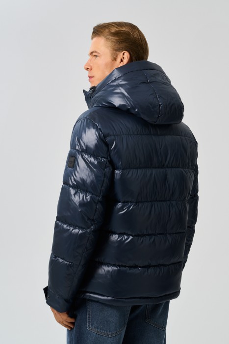 зимняя куртка с капюшоном по цене 9940 руб вид справа