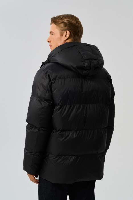 зимняя куртка с капюшоном по цене 4070 руб вид справа