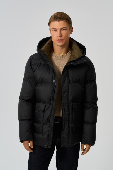 зимняя куртка с капюшоном из россии вид сбоку