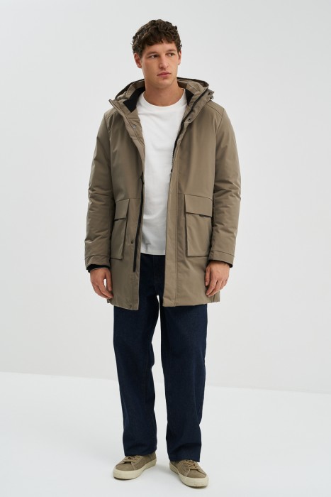 зимняя куртка с капюшоном из россии вид сбоку