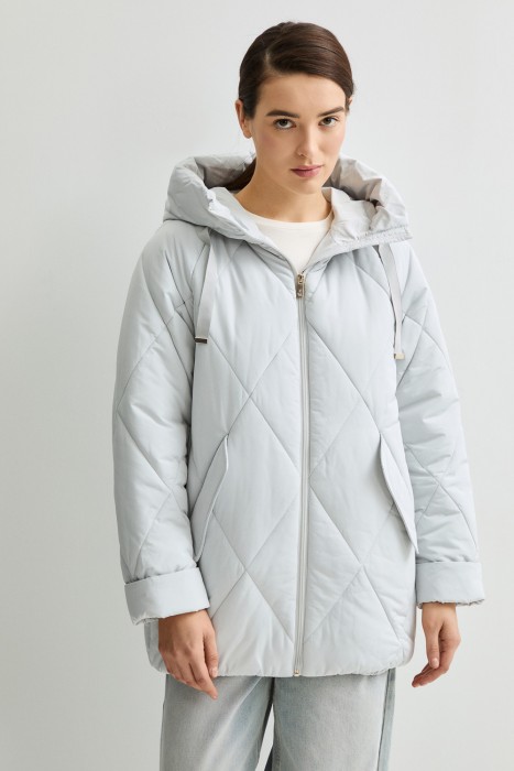 зимняя куртка с капюшоном от бренда снежная королева вид слева