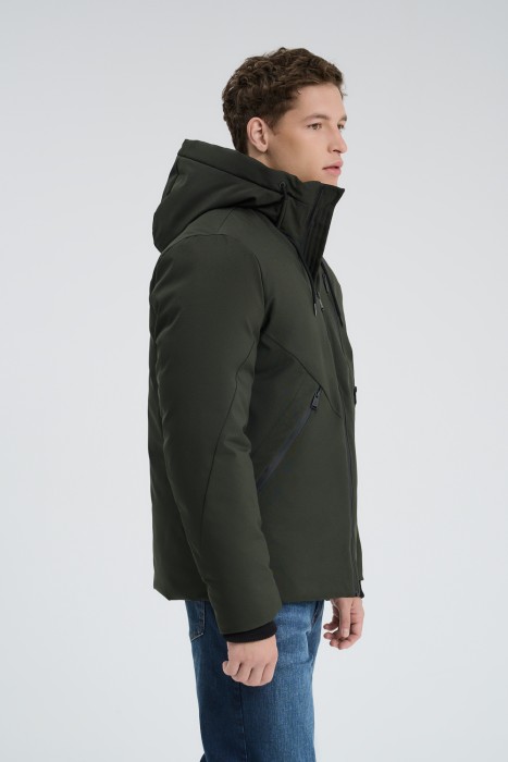 зимняя куртка с капюшоном по цене 3740 руб вид справа