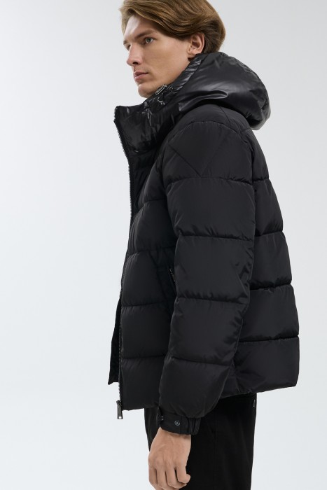 зимняя куртка с капюшоном по цене 6190 руб вид справа