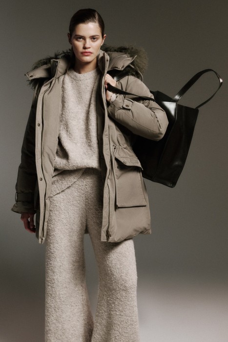 зимняя куртка с капюшоном 781238003 фотография