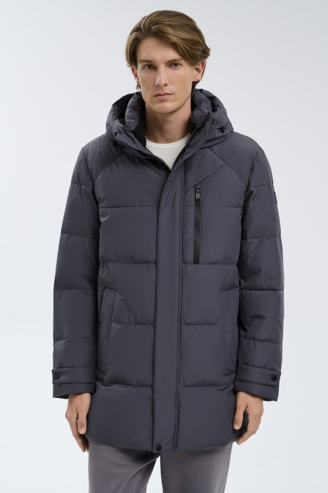 зимняя куртка с капюшоном от бренда снежная королева вид слева