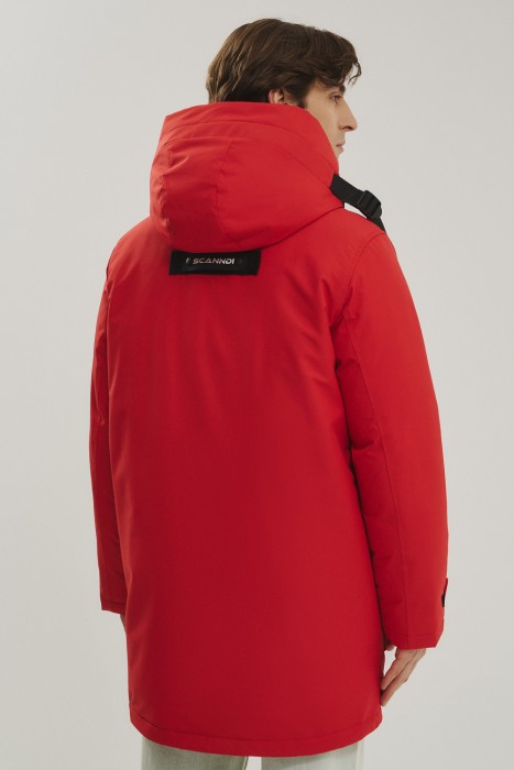 зимняя куртка с капюшоном по цене 12640 руб вид справа