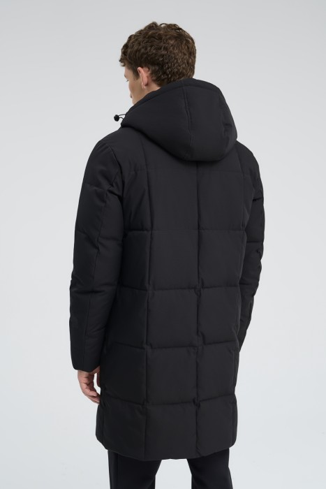 зимняя куртка с капюшоном по цене 5320 руб вид справа