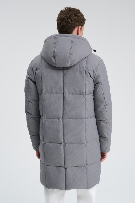 зимняя куртка с капюшоном по цене 4480 руб вид справа