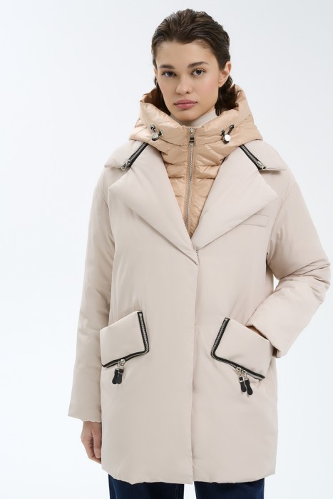 зимняя куртка с капюшоном по цене 4520 руб вид справа