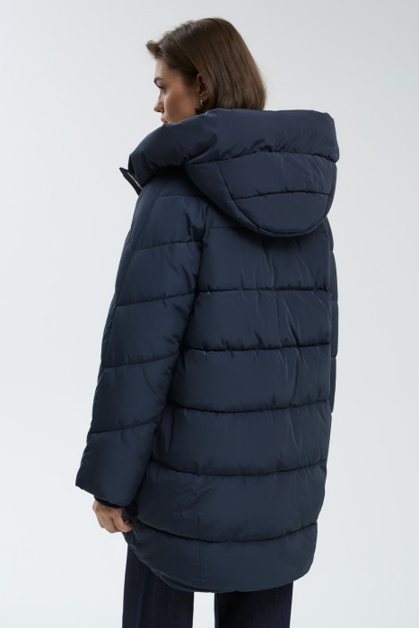 зимняя куртка с капюшоном по цене 9310 руб вид справа