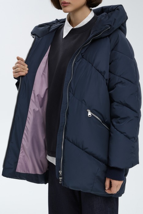 зимняя куртка с капюшоном из россии вид сбоку