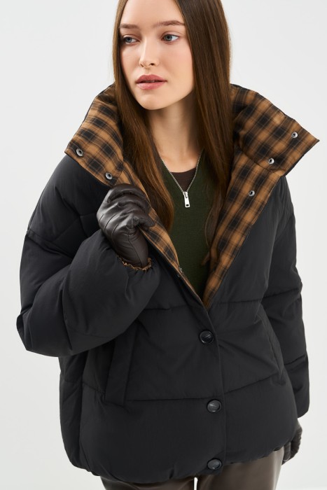 зимняя куртка с клетчатой подкладкой от бренда снежная королева вид слева
