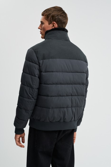 зимняя куртка с меховой отделкой по цене 5450 руб вид справа