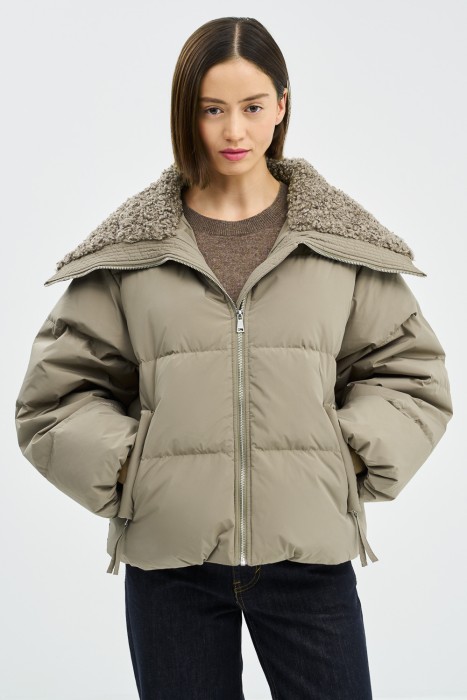 зимняя куртка с меховой отделкой 781712003 фотография