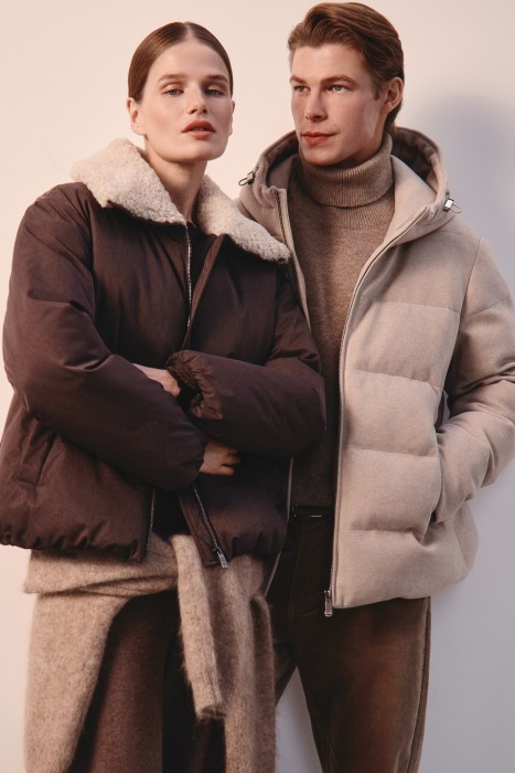 зимняя куртка с меховой отделкой по цене 8310 руб вид справа