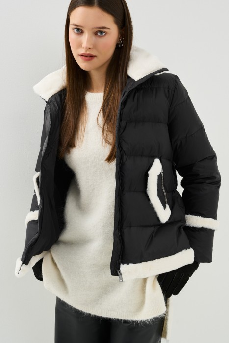 зимняя куртка с меховой отделкой от бренда снежная королева вид слева